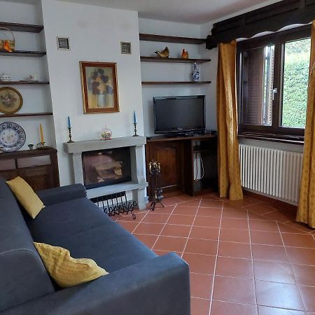 Appartements Le-Z-Aravi 2 Aosta Buitenkant foto